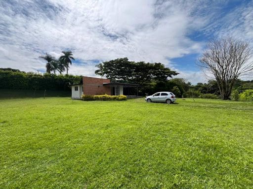 Casa Campestre en venta Risaralda Pereira Pereira 95 m2 Habitaciones 2 Baños 2 Garajes 5 Precio $1190000000