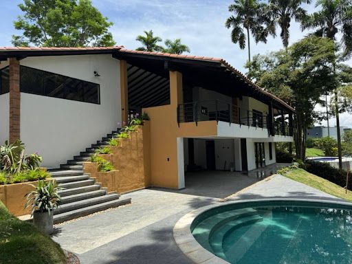Casa Campestre en venta Quindío Armenia Sector Centro 500 m2 Habitaciones 7 Baños 2 Garajes 10 Precio $2500000000