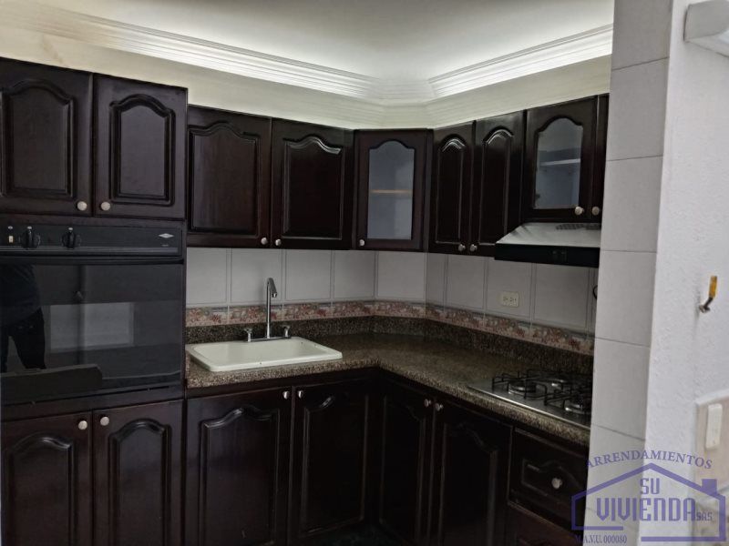 Casa en arriendo Antioquia Medellín La Colina 100 m2 Habitaciones 4 Baños 2 Garajes 0 Precio $2500000