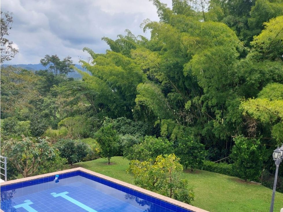 Casa Campestre en venta Caldas Manizales Manizales 240 m2 Habitaciones 0 Baños 5 Garajes 0 Precio $1150000000