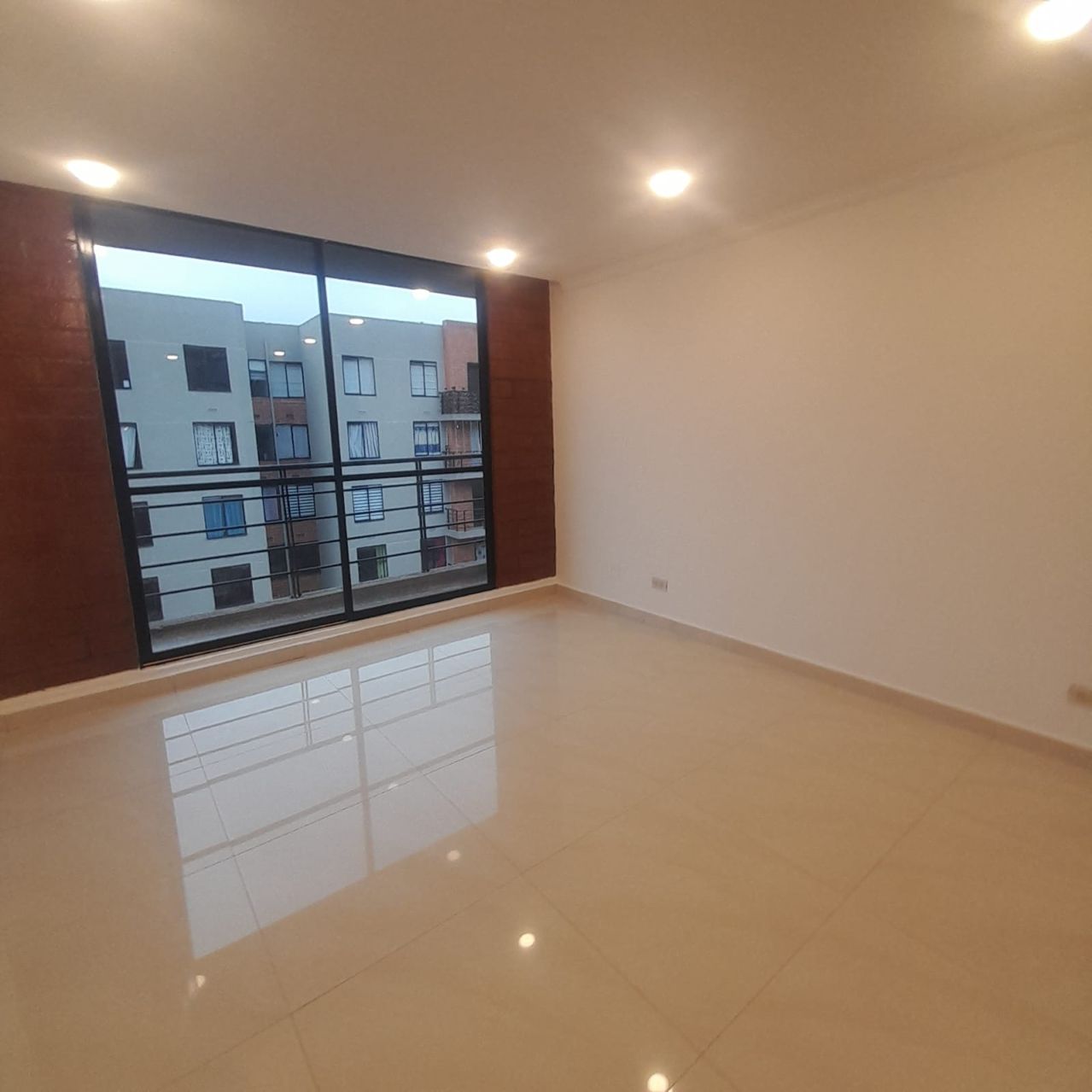 Apartamento en arriendo Cundinamarca Madrid Cr Altos De Madrid 62 m2 Habitaciones 3 Baños 2 Garajes 1 Precio $1320000
