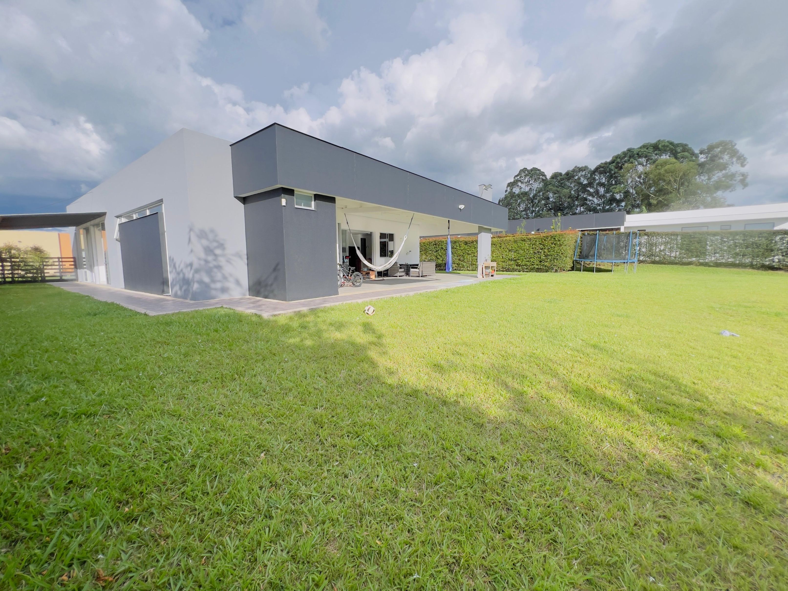 Casa Campestre en arriendo Risaralda Pereira Jardin De Velez Y Velez 283 m2 Habitaciones 4 Baños 6 Garajes 4 Precio $6500000