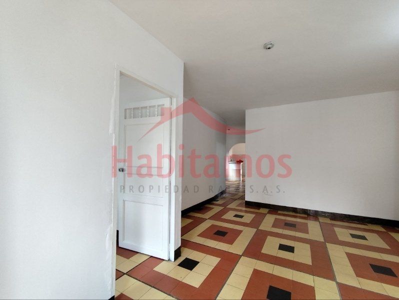 Casa en arriendo Antioquia Medellín Aranjuez 120 m2 Habitaciones 3 Baños 1 Garajes 0 Precio $1600000