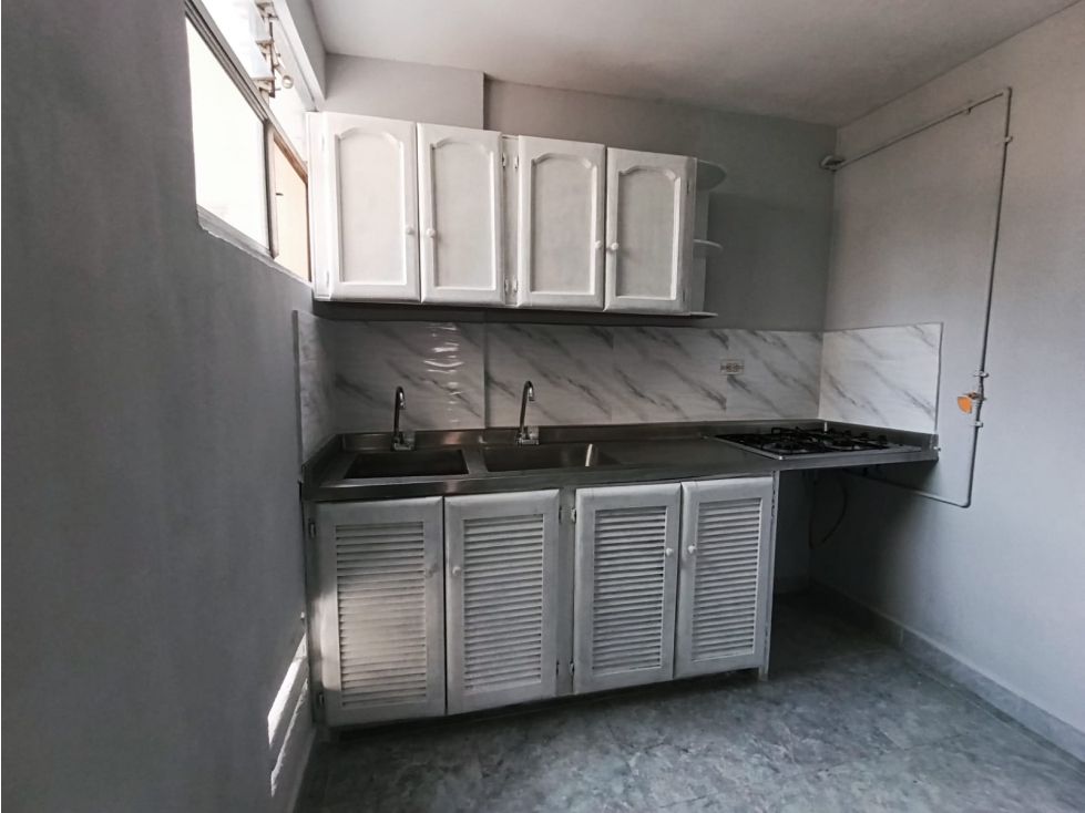 Apartamento en arriendo Antioquia Medellín La Colina 45 m2 Habitaciones 3 Baños 1 Garajes 0 Precio $1600000