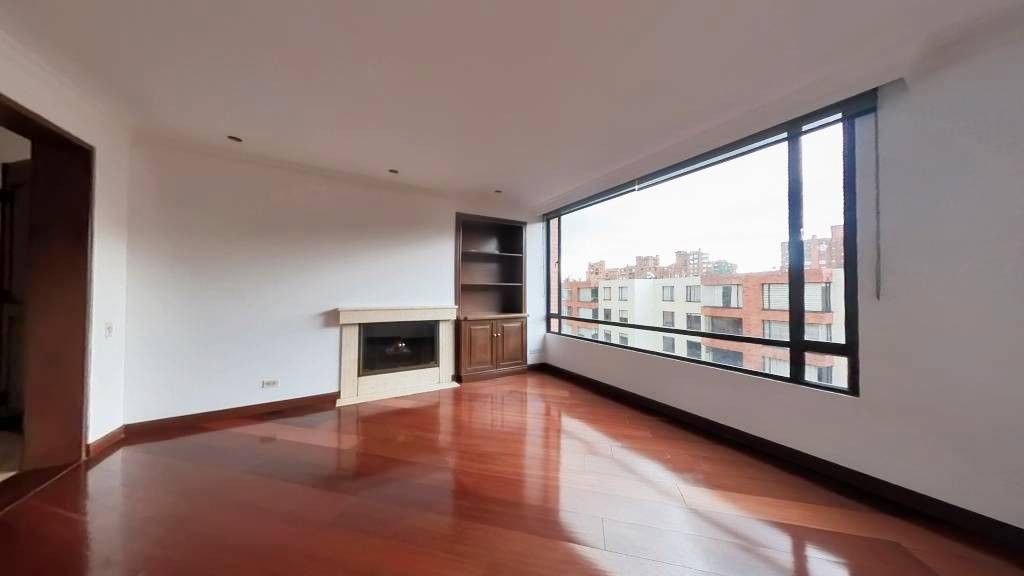 Apartamento en arriendo Cundinamarca Bogotá Foledo 147 m2 Habitaciones 3 Baños 5 Garajes 2 Precio $5950000