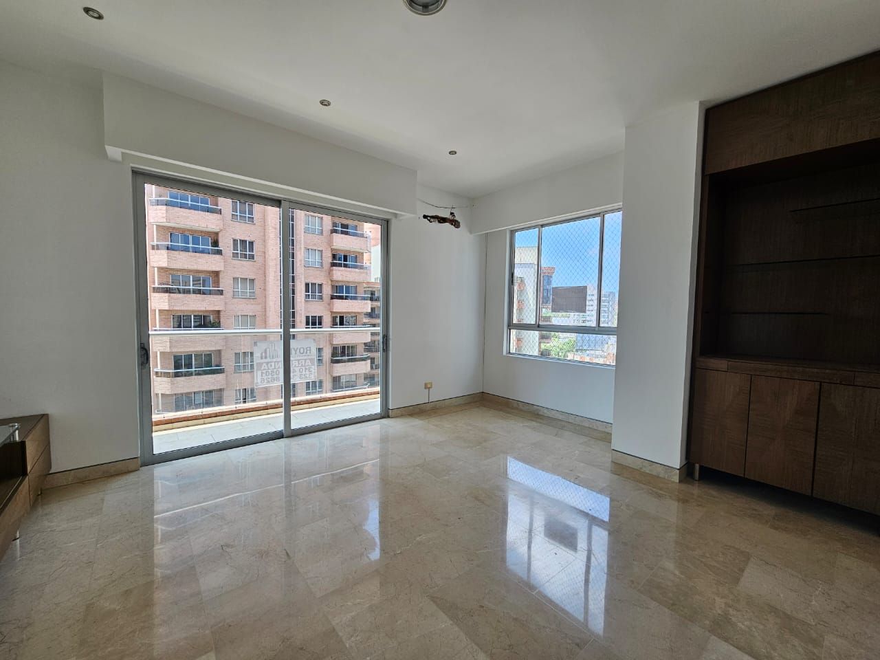 Apartamento en arriendo Atlántico Barranquilla Riomar 140 m2 Habitaciones 3 Baños 4 Garajes 2 Precio $6000000