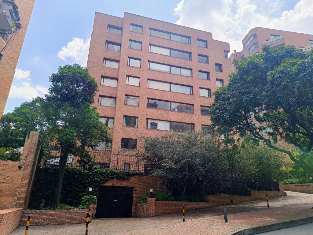 Apartamento en venta Cundinamarca Bogotá Bellavista 142 m2 Habitaciones 2 Baños 3 Garajes 2 Precio $1100000000