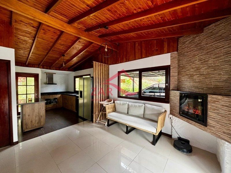 Casa en arriendo Antioquia La Estrella San Isidro 1800 m2 Habitaciones 3 Baños 2 Garajes 0 Precio $6000000