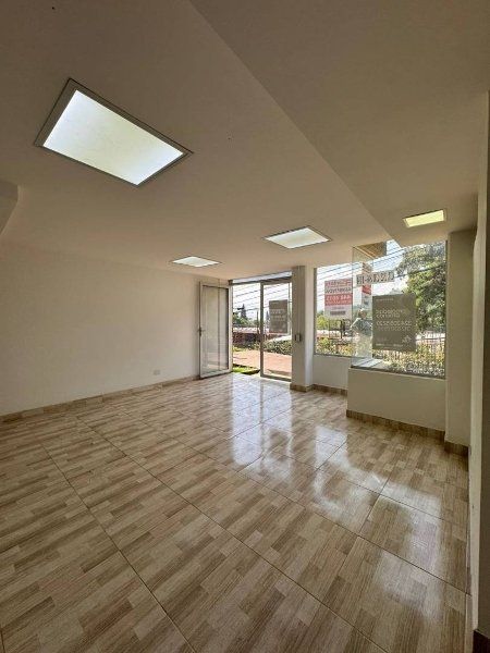 Local en arriendo Antioquia Medellín Santa Rosa De Lima 32 m2 Habitaciones 0 Baños 1 Garajes 0 Precio $1905000