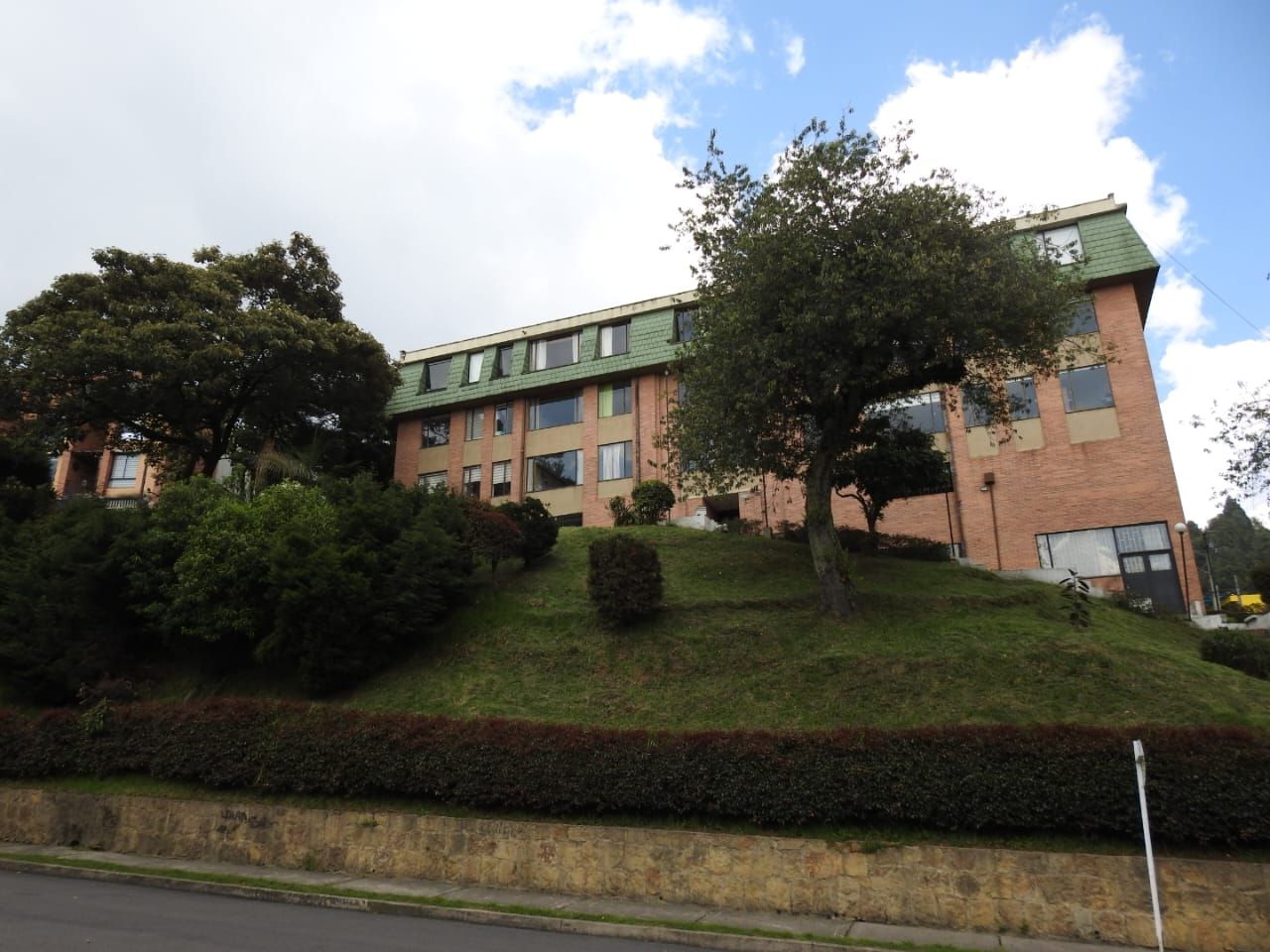 Apartamento en venta Cundinamarca Bogotá Suba Urbano 72 m2 Habitaciones 2 Baños 2 Garajes 1 Precio $300000000