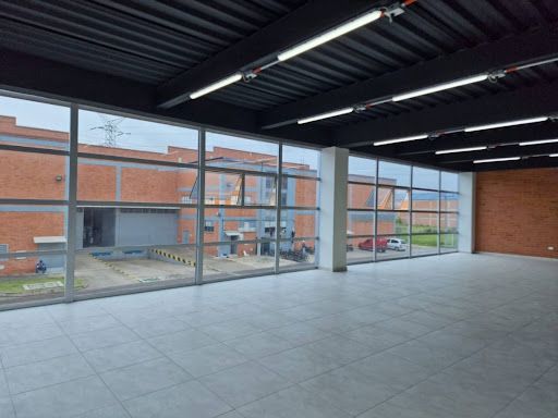 Bodega en arriendo Cundinamarca Mosquera Br Villa Maria Et Iii 2700 m2 Habitaciones 0 Baños 6 Garajes 6 Precio $51100000