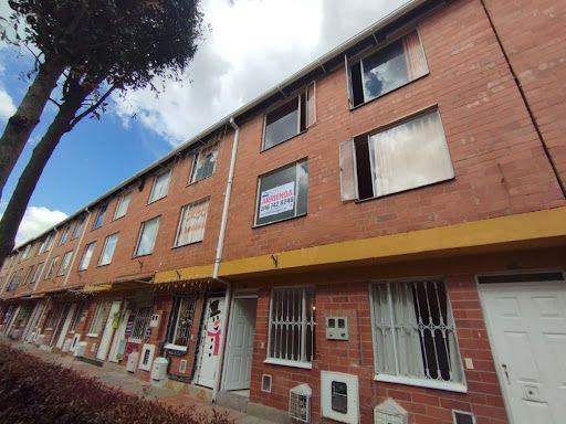 Casa en arriendo Cundinamarca Bogotá San Bernardino Diecisiete 75 m2 Habitaciones 3 Baños 2 Garajes 0 Precio $1200000