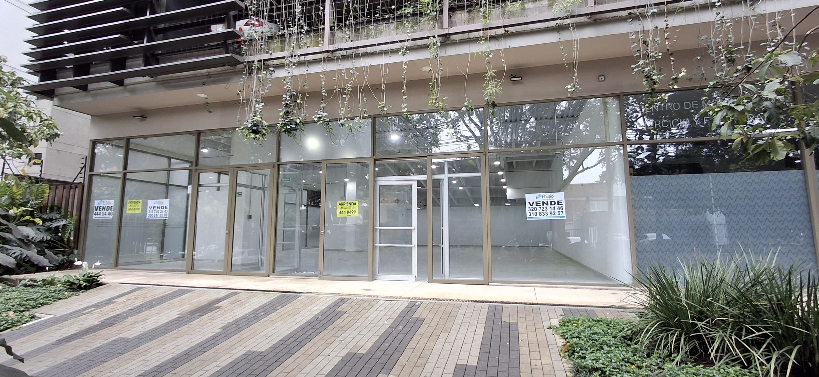 Local en venta Antioquia Envigado Zúñiga 258 m2 Habitaciones 0 Baños 0 Garajes 0 Precio $2700000000