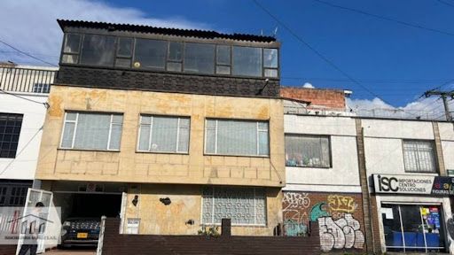 Casa en venta Cundinamarca Bogotá Alcázares Norte 227 m2 Habitaciones 7 Baños 5 Garajes 1 Precio $650000000