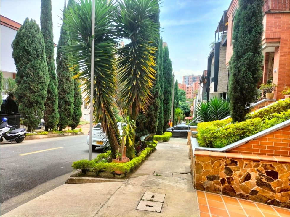 Casa en venta Antioquia Sabaneta Vereda San José 340 m2 Habitaciones 3 Baños 6 Garajes 6 Precio $2100000000