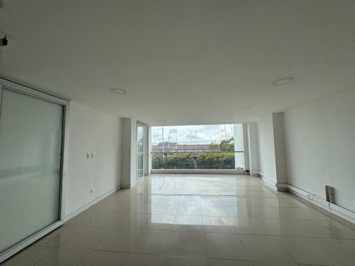 Oficina en arriendo Caldas Manizales Palo Grande 660 m2 Habitaciones 0 Baños 12 Garajes 0 Precio $32000000