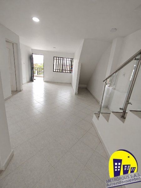 Casa en arriendo o venta Antioquia Medellín Caicedo 210 m2 Habitaciones 3 Baños 2 Garajes 0 Precio venta $700000000 Precio arriendo $2700000