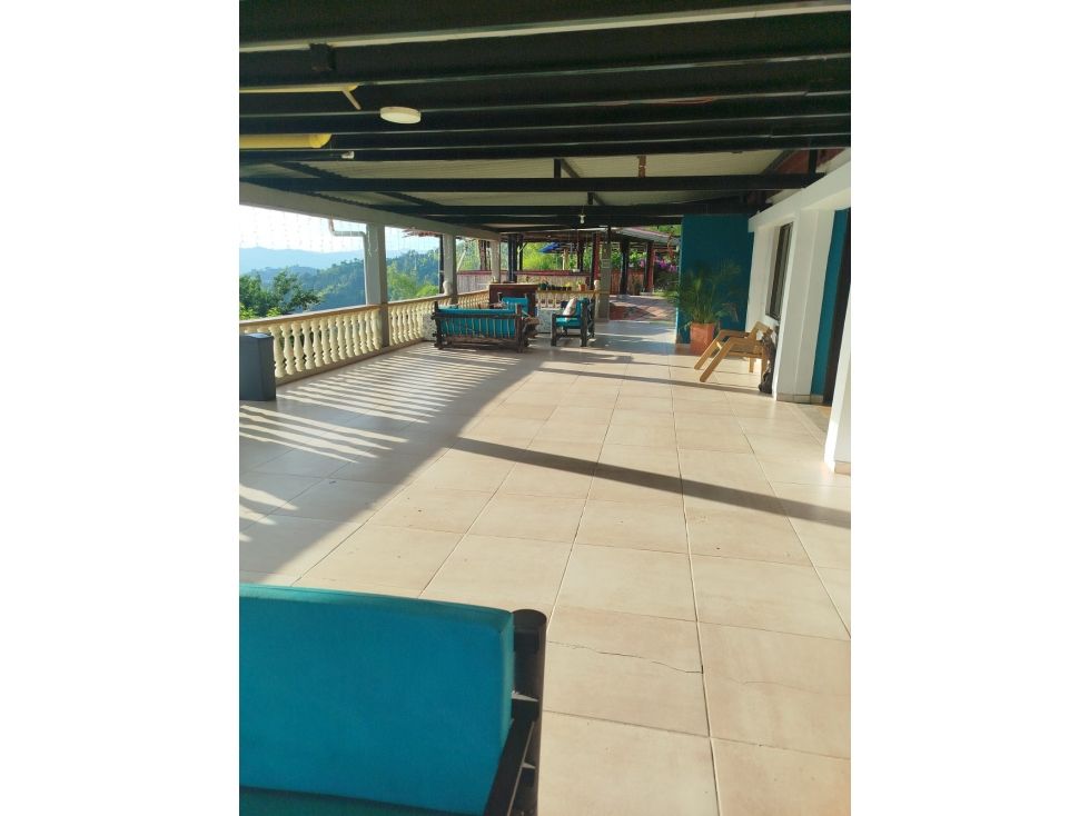 Finca en venta Caldas Manizales Manizales 800 m2 Habitaciones 12 Baños 10 Garajes 10 Precio $1800000000
