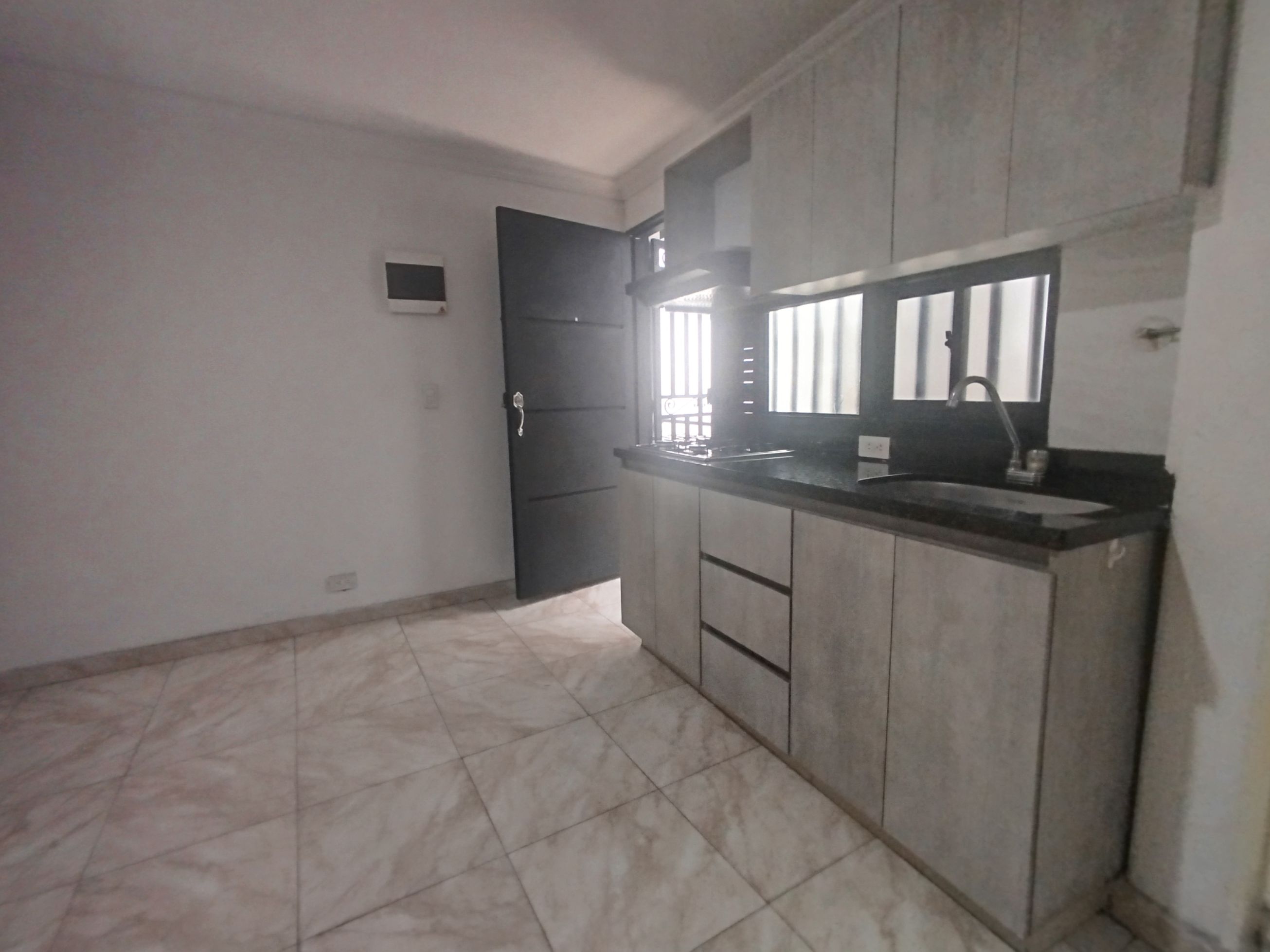Apartaestudio en arriendo Antioquia Itagüí Las Mercedes 25 m2 Habitaciones 1 Baños 1 Garajes 0 Precio $1400000