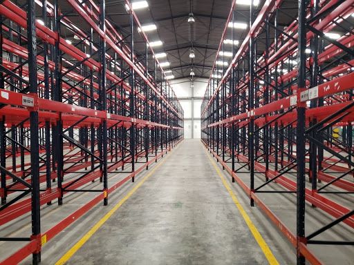 Bodega en arriendo Cundinamarca Bogotá El Dorado 1727 m2 Habitaciones 0 Baños 6 Garajes 5 Precio $33000000