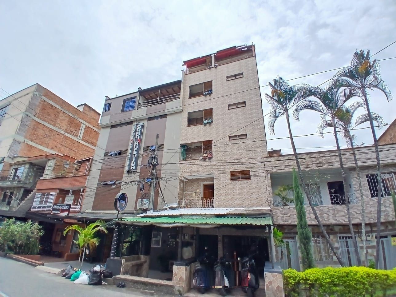 Local en arriendo Antioquia Bello La Gran Avenida 450 m2 Habitaciones 0 Baños 18 Garajes 0 Precio $13000000