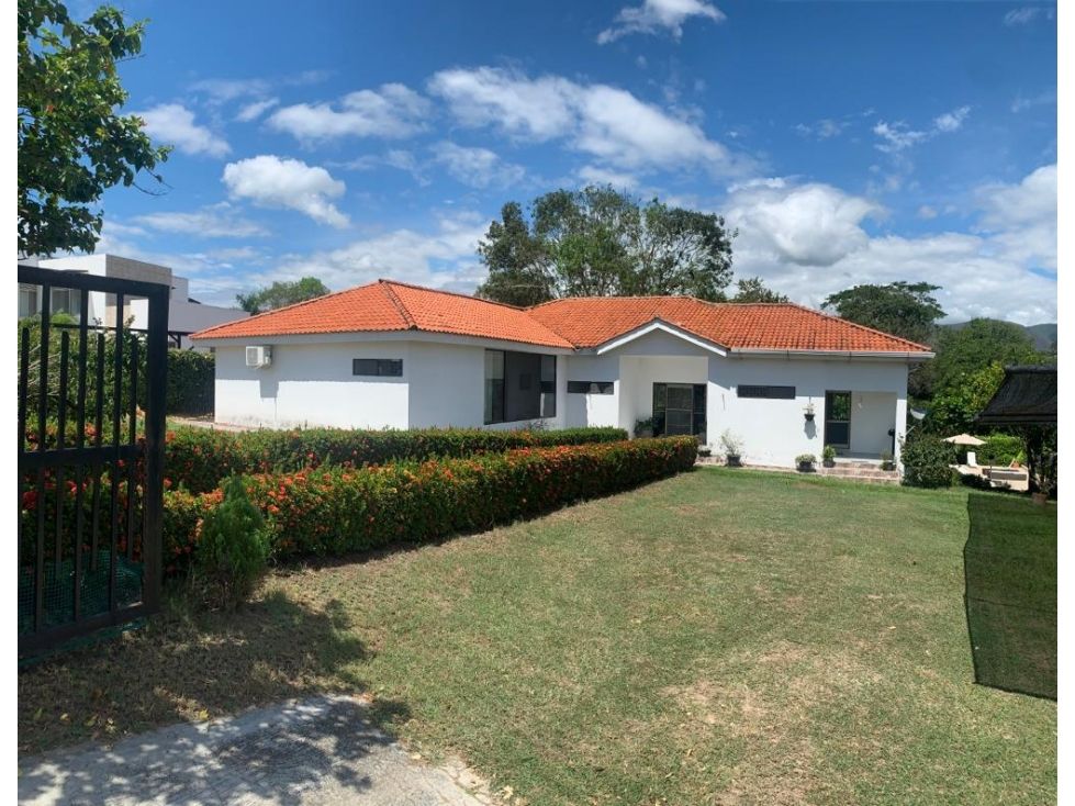 Finca en venta Cundinamarca Tocaima Tocaima 350 m2 Habitaciones 4 Baños 5 Garajes 8 Precio $980000000