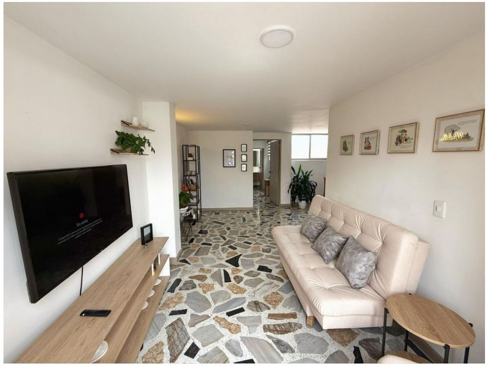 Apartamento en venta Antioquia Medellín Florida Nueva 83 m2 Habitaciones 3 Baños 2 Garajes 1 Precio $480000000