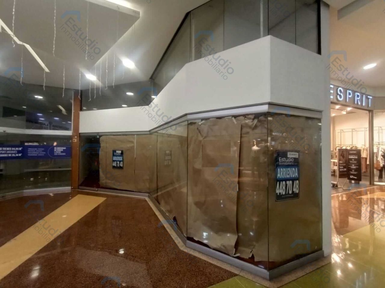 Local Comercial en arriendo Antioquia Medellín San Diego 50 m2 Habitaciones 0 Baños 1 Garajes 0 Precio $6100000