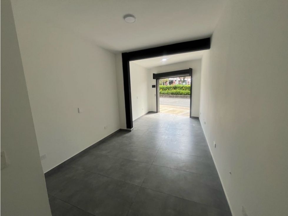 Local en arriendo Antioquia Envigado El Dorado 25 m2 Habitaciones 0 Baños 1 Garajes 0 Precio $2500000