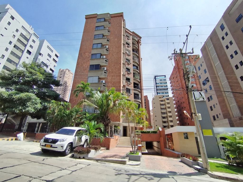 Apartamento en arriendo Atlántico Barranquilla Altos Del Prado 180 m2 Habitaciones 2 Baños 3 Garajes 1 Precio $9000000