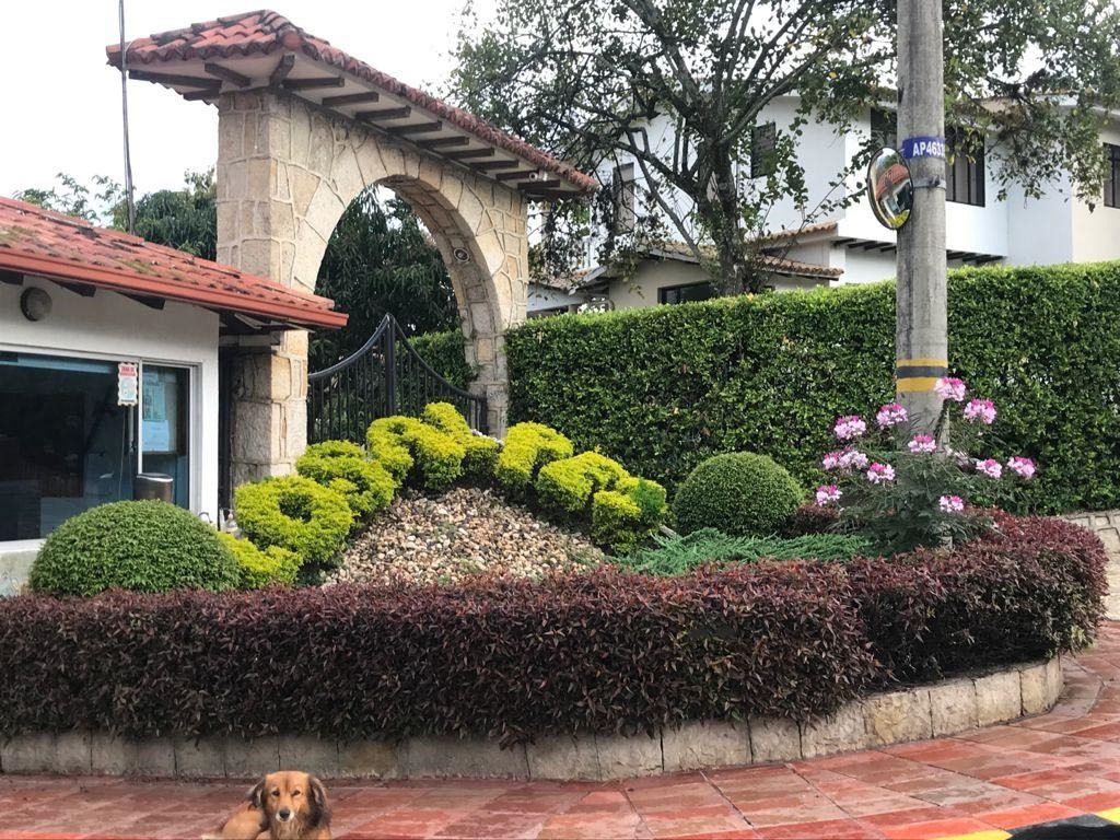 Casa en venta Cundinamarca Silvania Cn Granjas De Sauzalito 190 m2 Habitaciones 3 Baños 2 Garajes 6 Precio $850000000