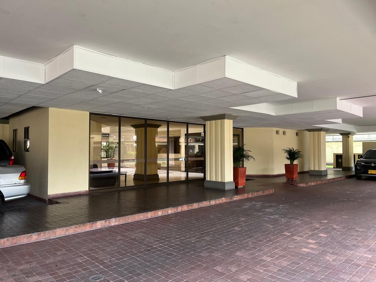Apartamento en venta Cundinamarca Bogotá San Patricio 204 m2 Habitaciones 3 Baños 4 Garajes 4 Precio $1150000000