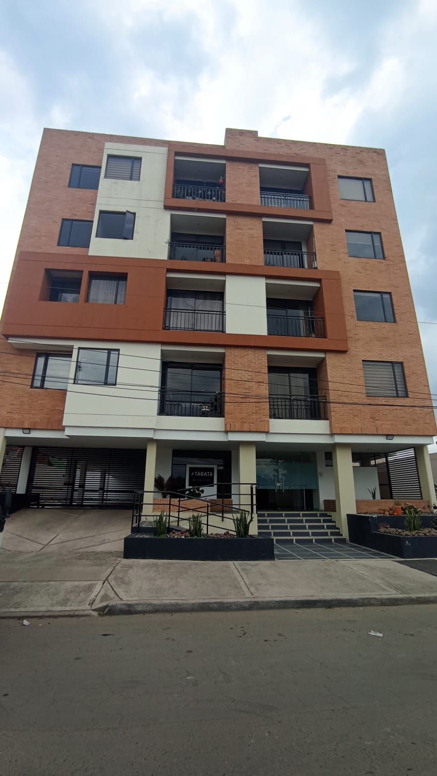 Apartamento en arriendo o venta Cundinamarca Chía Santa Lucía 42 m2 Habitaciones 1 Baños 2 Garajes 1 Precio venta $250000000 Precio arriendo $1800000