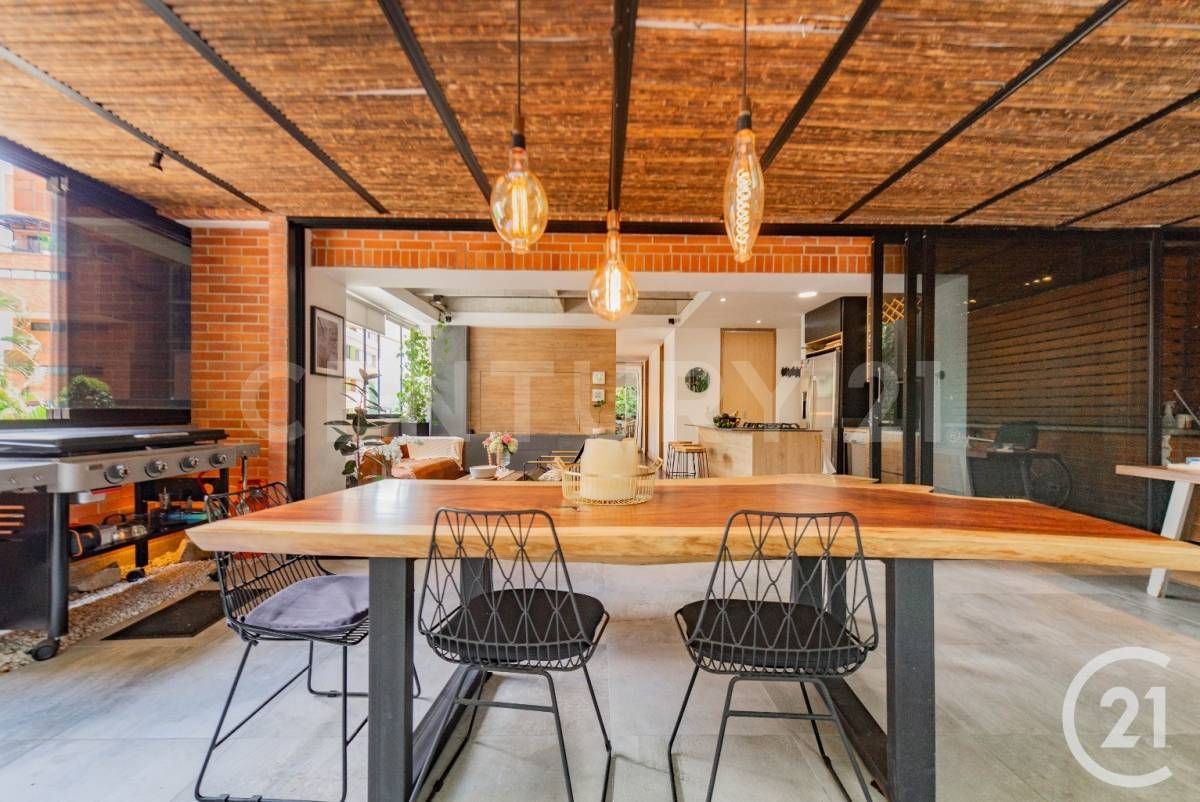 Apartamento en venta Antioquia Envigado El Yerbal 96 m2 Habitaciones 1 Baños 2 Garajes 1 Precio $950000000