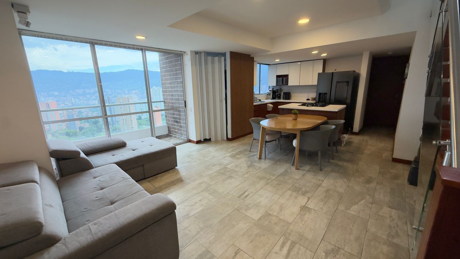 Apartamento en arriendo Antioquia La Estrella San Andrés 197 m2 Habitaciones 4 Baños 4 Garajes 1 Precio $4500000
