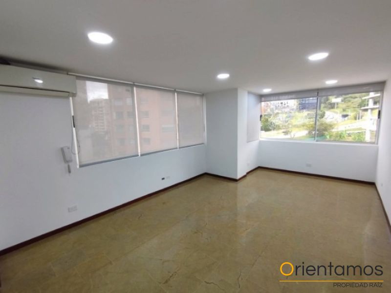 Oficina en arriendo Antioquia Medellín La Linde 61 m2 Habitaciones 0 Baños 3 Garajes 2 Precio $4300000
