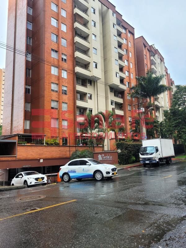 Apartamento en arriendo Antioquia Envigado Tierra Grata 120 m2 Habitaciones 3 Baños 2 Garajes 1 Precio $3500000
