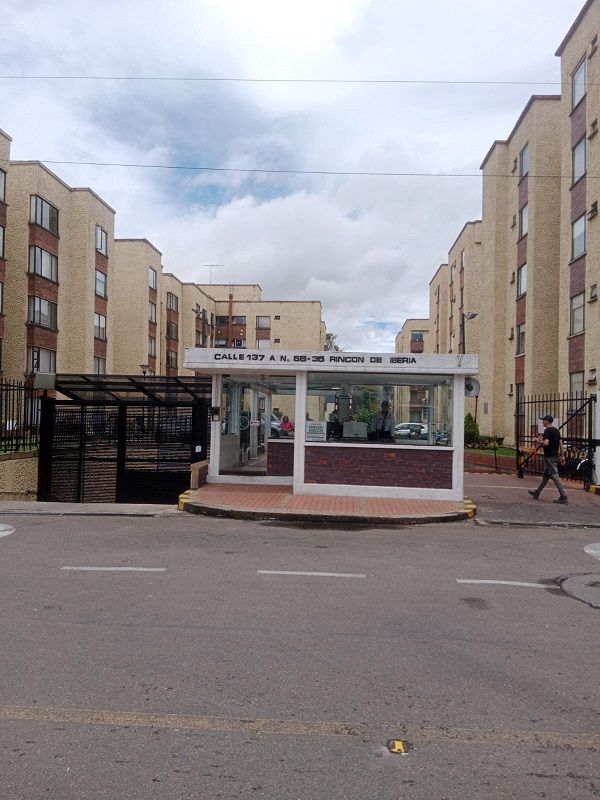 Apartamento en arriendo Cundinamarca Bogotá Iberia 80 m2 Habitaciones 3 Baños 2 Garajes 0 Precio $2684000