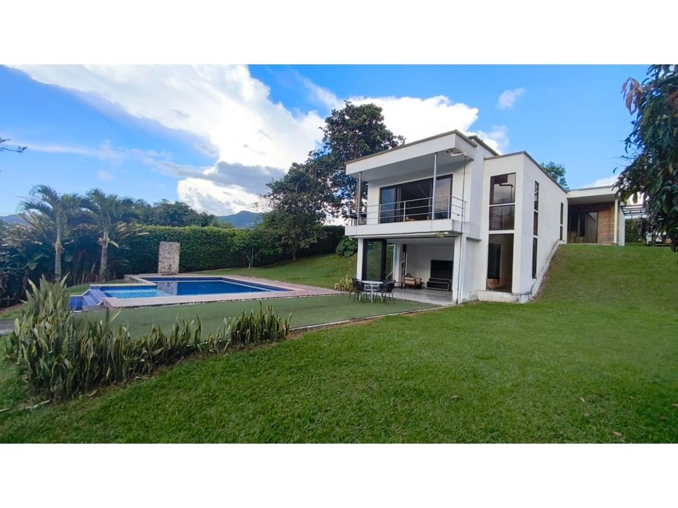 Casa Campestre en arriendo Risaralda Pereira Pereira 330 m2 Habitaciones 4 Baños 5 Garajes 4 Precio $8000000