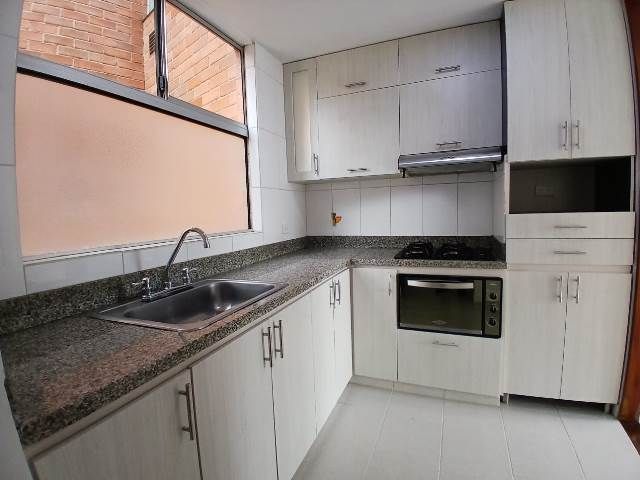 Apartamento en arriendo Antioquia Medellín Calle Nueva 95 m2 Habitaciones 3 Baños 2 Garajes 1 Precio $4200000