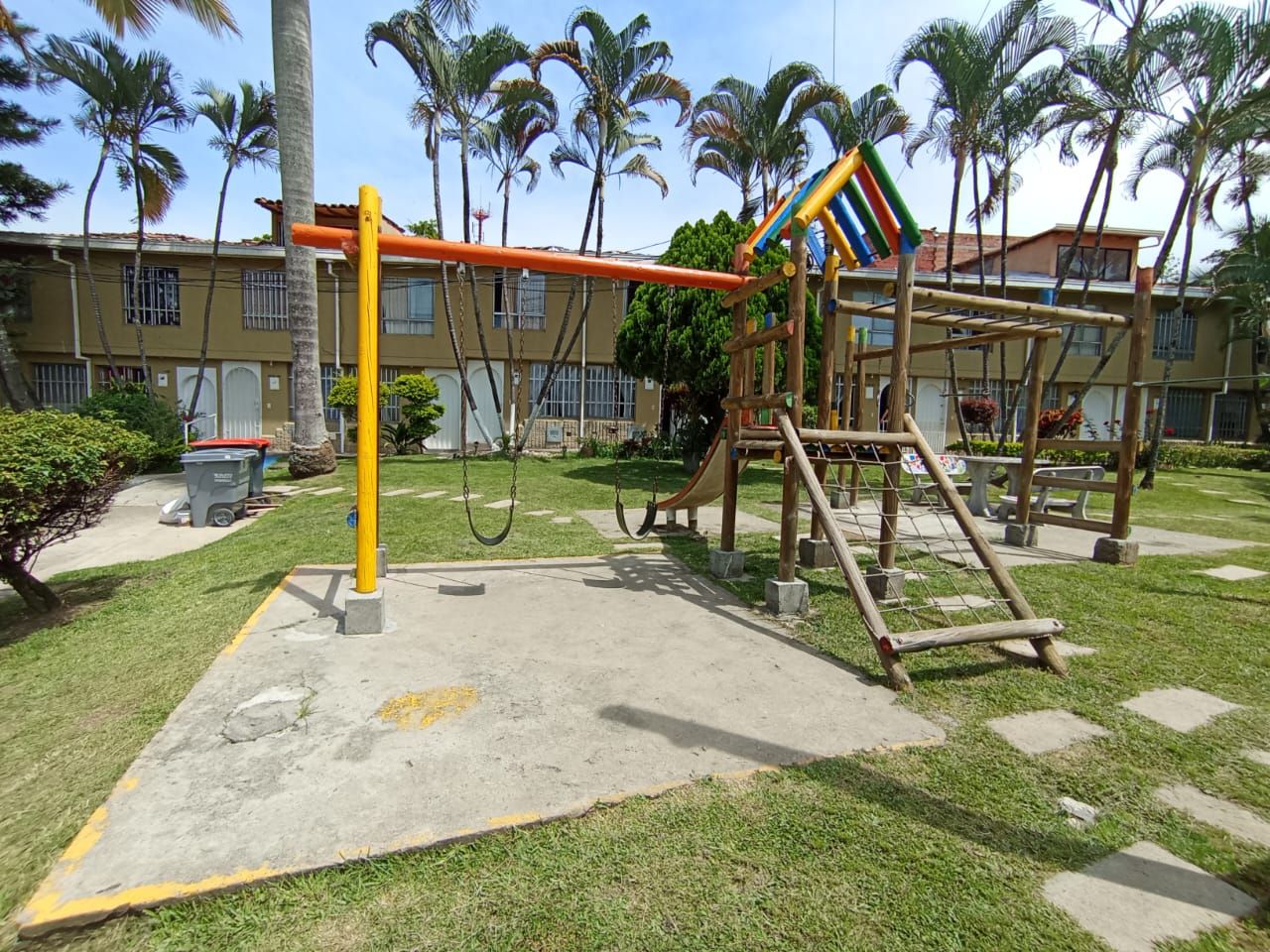 Casa en arriendo Antioquia Medellín Belencito 100 m2 Habitaciones 3 Baños 2 Garajes 0 Precio $2750000