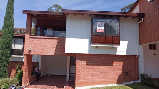 Casa en arriendo Antioquia Envigado Cascuña 160 m2 Habitaciones 3 Baños 3 Garajes 1 Precio $6500000