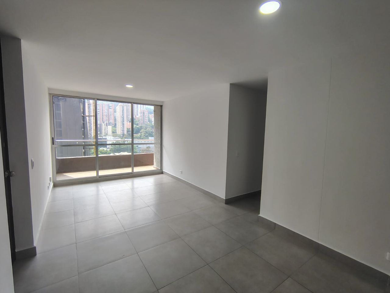 Apartamento en venta Antioquia Medellín Villa Carlota 73 m2 Habitaciones 3 Baños 2 Garajes 1 Precio $705000000