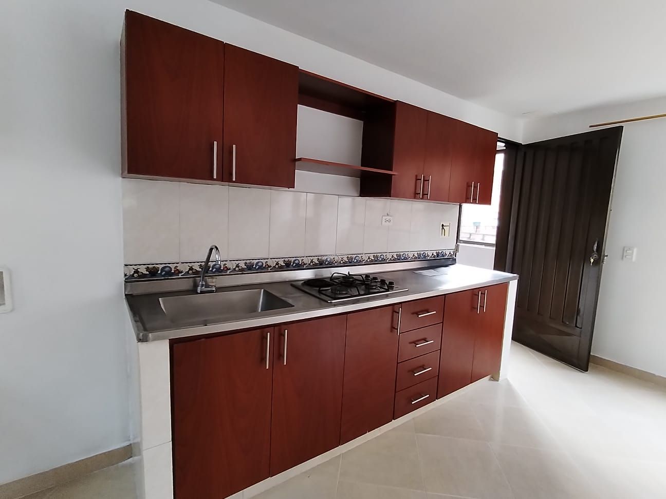 Apartamento en arriendo Antioquia Envigado Los Naranjos 76 m2 Habitaciones 2 Baños 2 Garajes 0 Precio $1800000