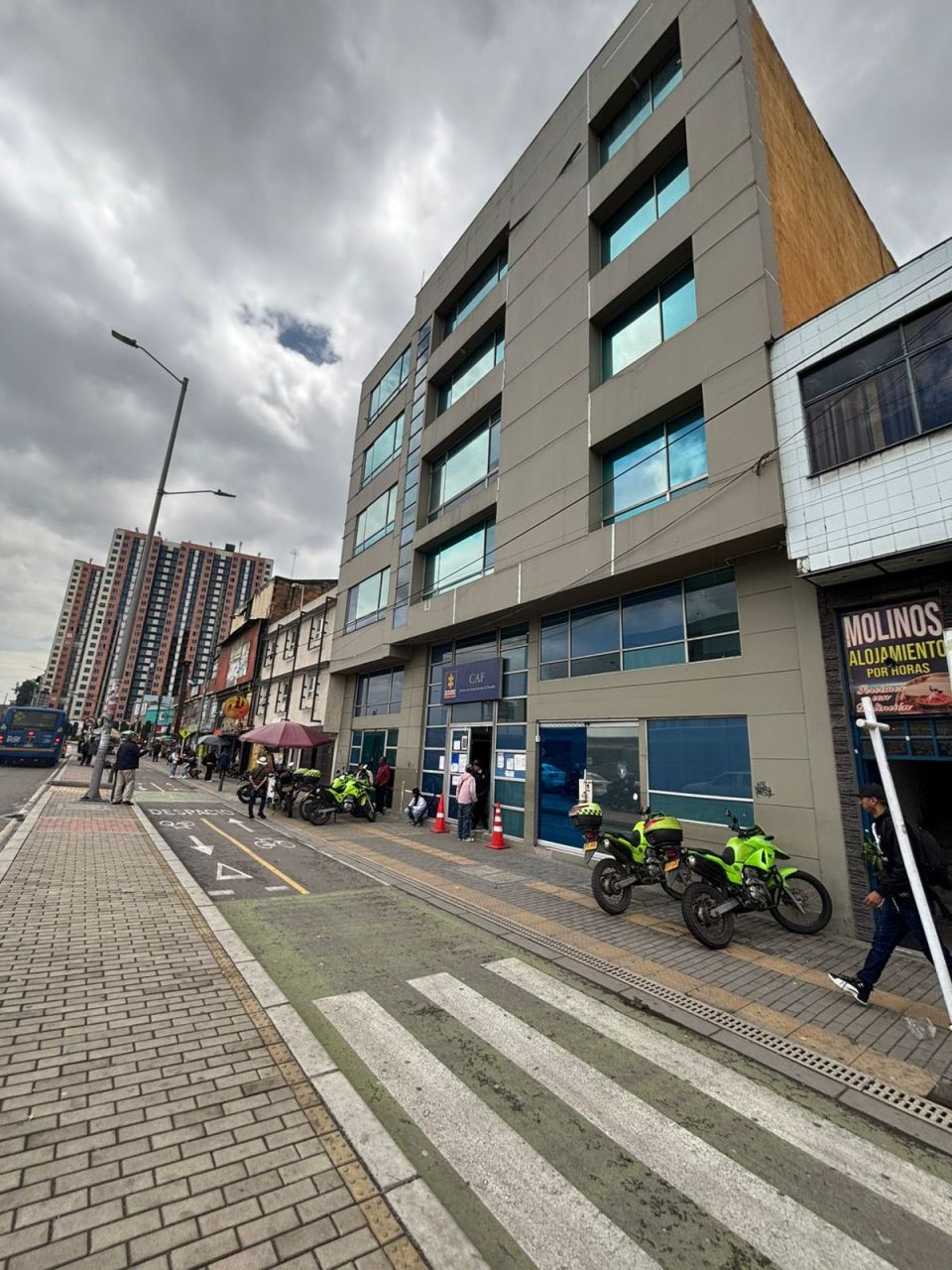 Edificio en venta Cundinamarca Bogotá Los Molinos Del Sur 1630 m2 Habitaciones 15 Baños 10 Garajes 6 Precio $6800000000