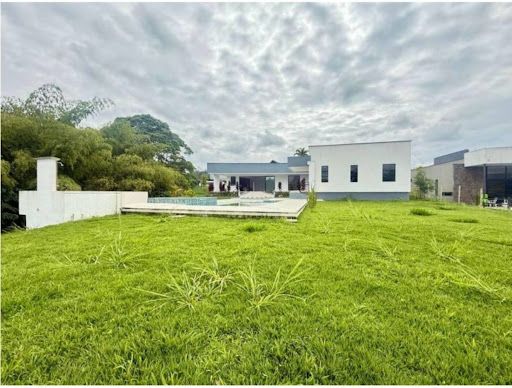 Casa Campestre en arriendo Risaralda Pereira Pereira 2700 m2 Habitaciones 4 Baños 5 Garajes 1 Precio $10500000