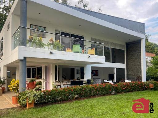 Finca en venta Antioquia San Jerónimo San Jerónimo 378 m2 Habitaciones 5 Baños 6 Garajes 5 Precio $1190000000