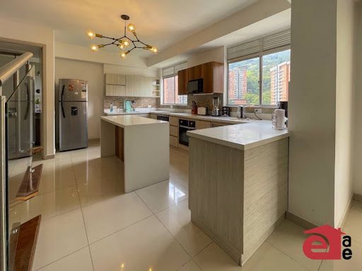 Apartamento en venta Antioquia Envigado Loma Del Barro 360 m2 Habitaciones 5 Baños 7 Garajes 2 Precio $1230000000
