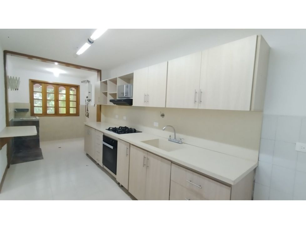 Casa en venta Antioquia Medellín La Pilarica 150 m2 Habitaciones 3 Baños 2 Garajes 1 Precio $0