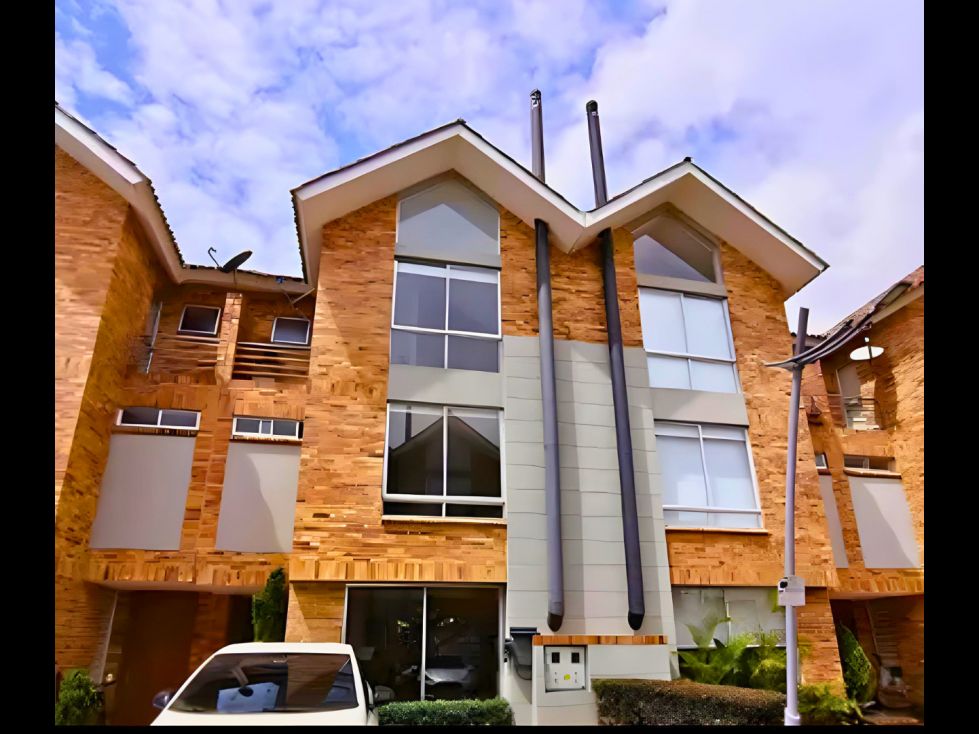 Casa en venta Cundinamarca Chía Chia 235 m2 Habitaciones 3 Baños 4 Garajes 2 Precio $800000000